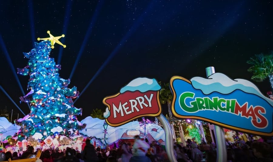 Universal Studios Hollywood Grinchmas Begins!